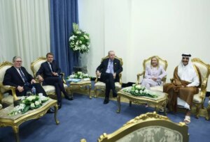 cumhurbaskani erdogan baris icin sarm el seyh zirvesi kapsaminda liderlerle gorustu fh8taxrV.jpg